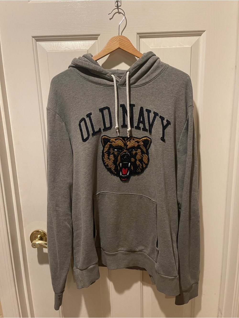 Old Navy Bear Graphic Hoodie XL